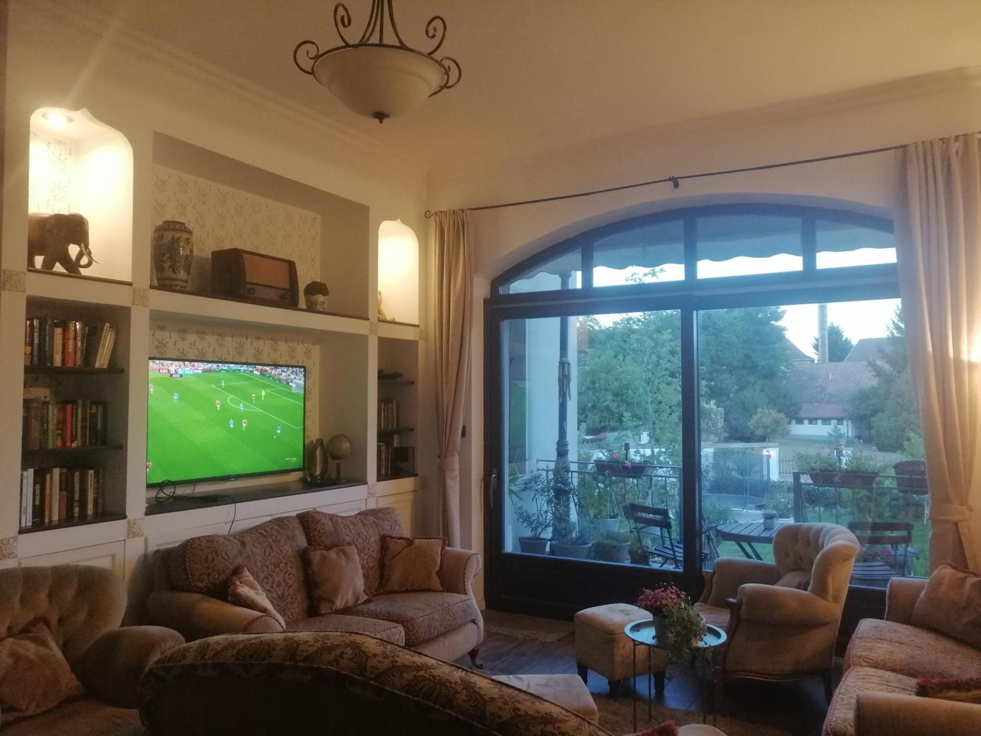 Kuria Apartman With Private Jacuzzi And Pool Budapest Ngoại thất bức ảnh