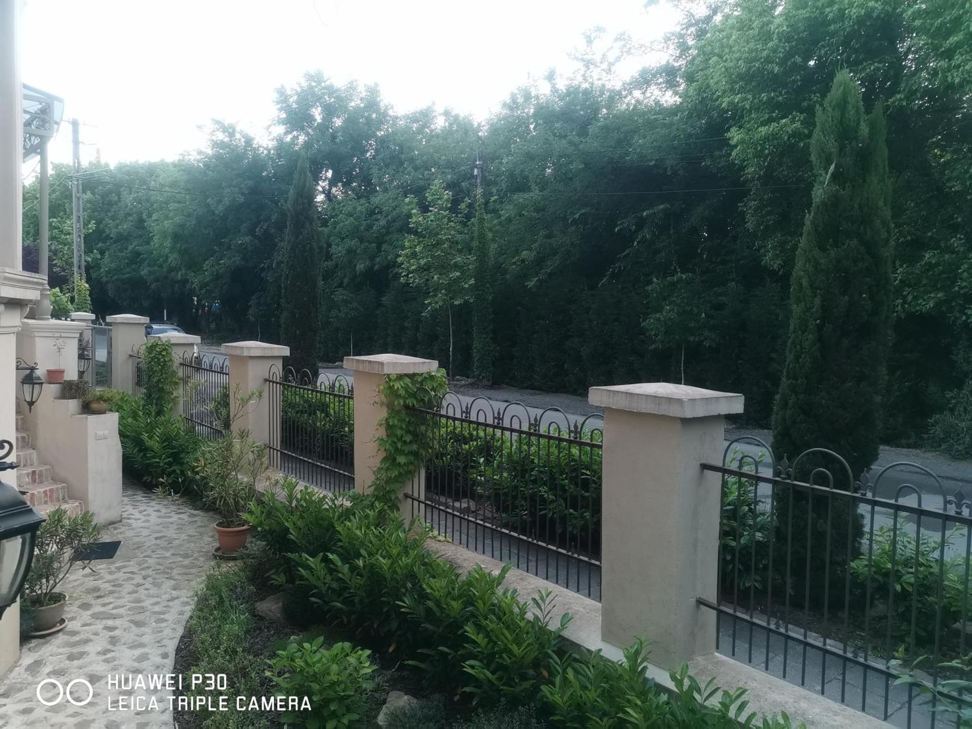 Kuria Apartman With Private Jacuzzi And Pool Budapest Ngoại thất bức ảnh
